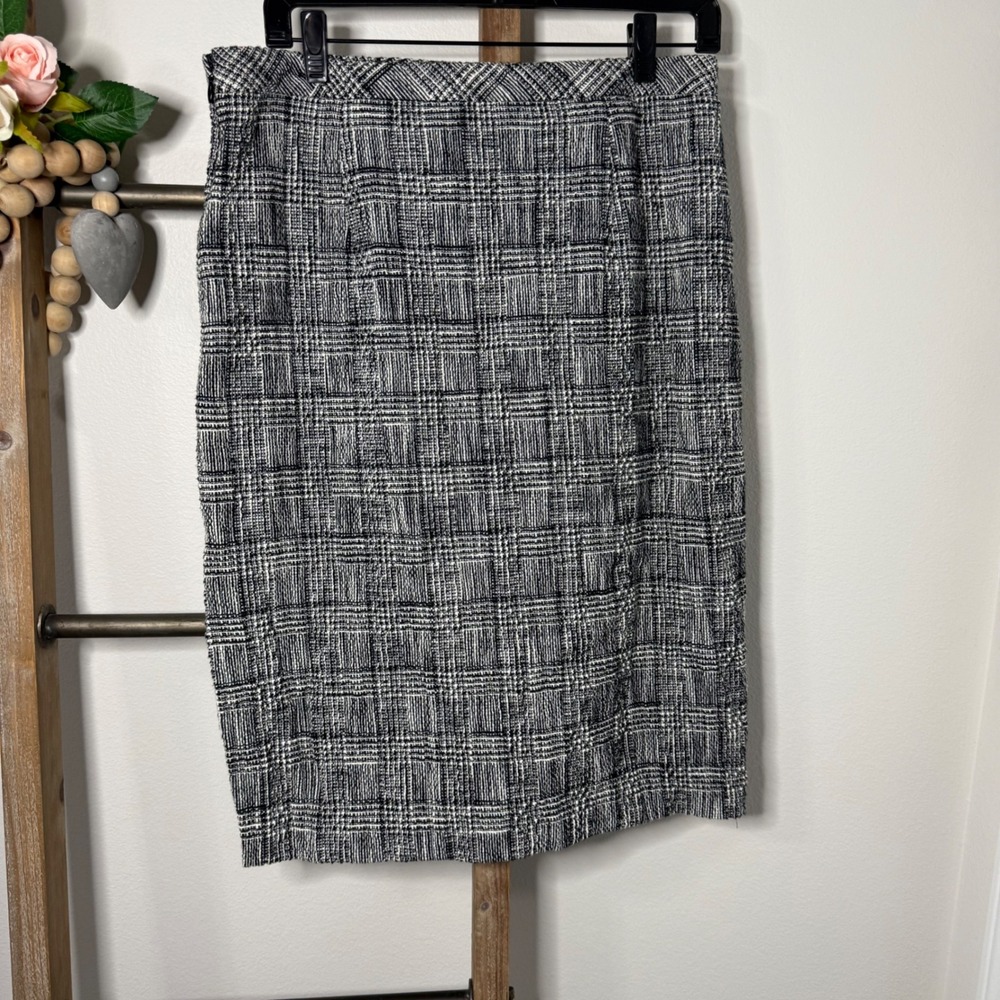 Banana Republic Plaid Pencil Skirt Black White Business Casual Women's Size 10 - Picture 5 of 8